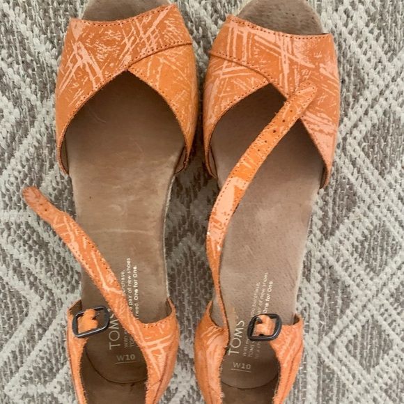 TOMS Graffiti Platform Espadrille Wedges - Picture 3 of 7